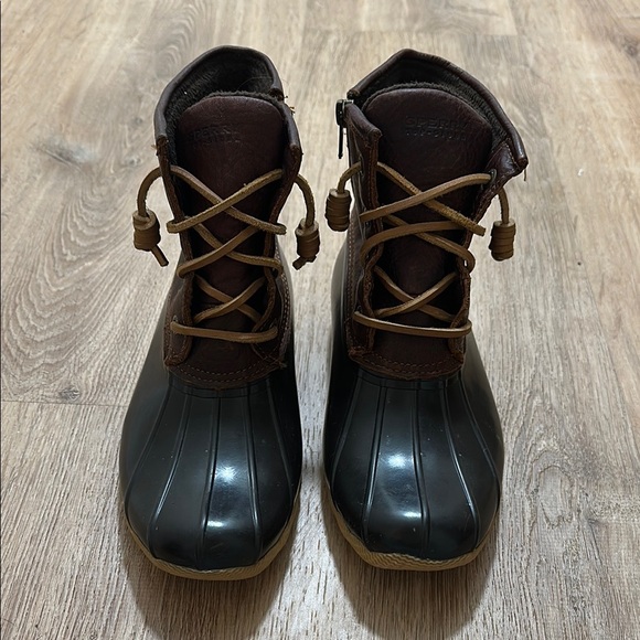 SPERRY | Women’s Saltwater Duck Boot - Picture 2 of 11